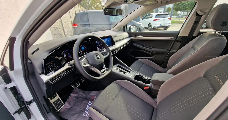 Volkswagen Golf cena 154900 przebieg: 40628, rok produkcji 2021 z Brzozów małe 667